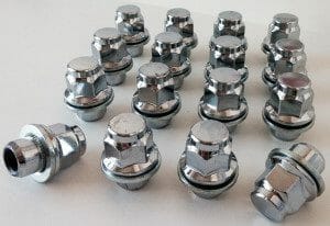 set of 16 21mm hex, flat seat, M12x1.5 alloy wheel nuts